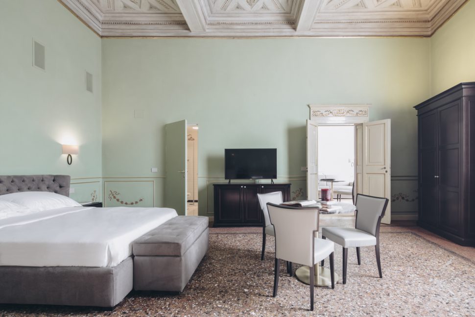 Cherubs Suite Palazzo Gregorini Bingham - Art Luxury Suites - Bologna